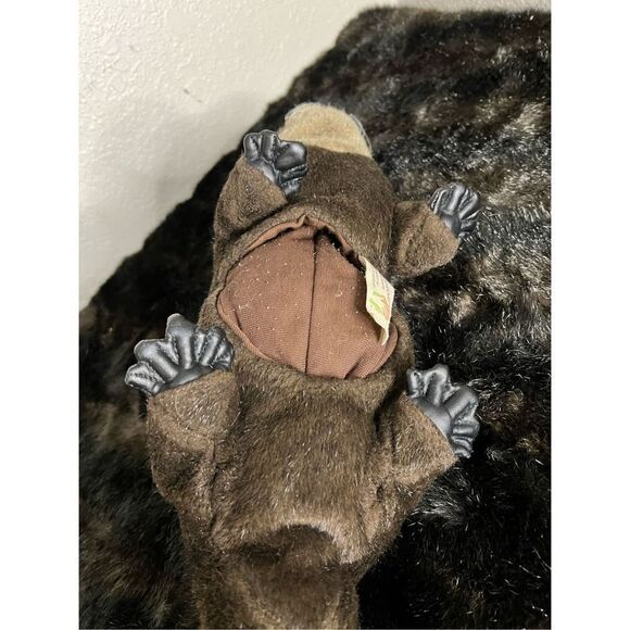 Folkmanis River Otter Plush Hand Puppet w Movable Mouth - Picture 2 of 4